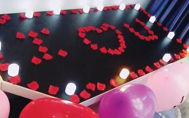 Xiaoe Smart Themed Apartment