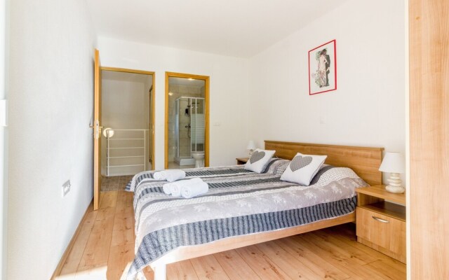 Apartments Villa Ema