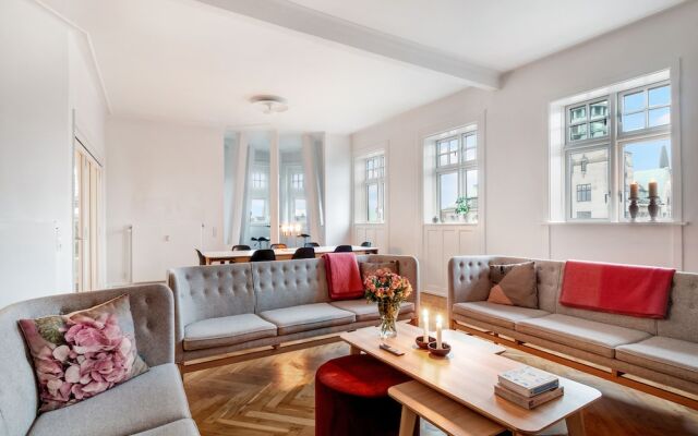 250 Sqm Smack Bang in the Center of Copenhagen
