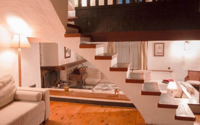 Casona De Navalmedio