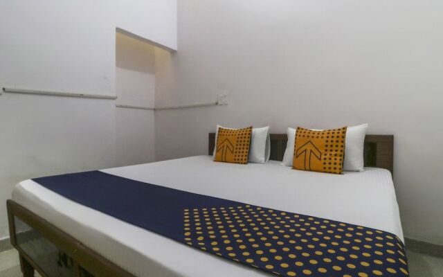 Spot On 47436 Motel Vishesh