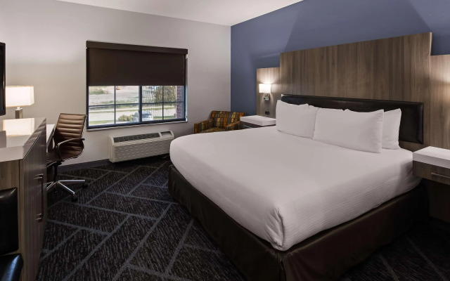 Best Western Plus Appleton Airport/Mall Hotel