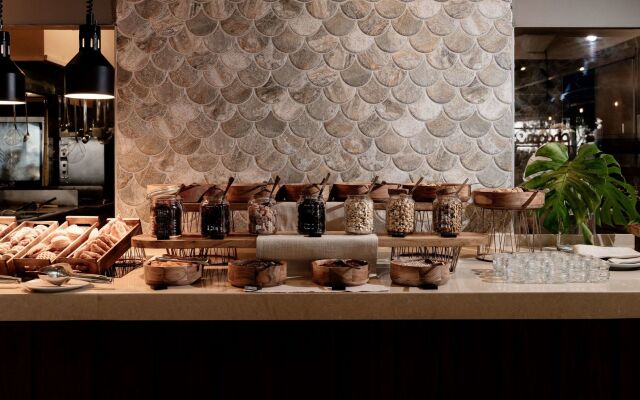 Numo Ierapetra Beach Resort Crete, Curio Collection Hilton