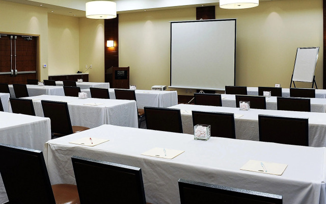 Four Points by Sheraton Cambridge Kitchener, Ontario
