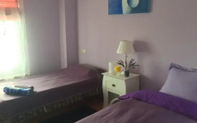 Holiday Home Carrer Londres