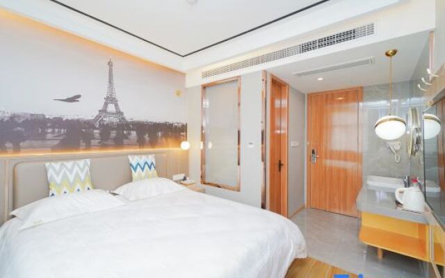 Yixin Hotel (Shanghai Lujiazui New International Expo Center)