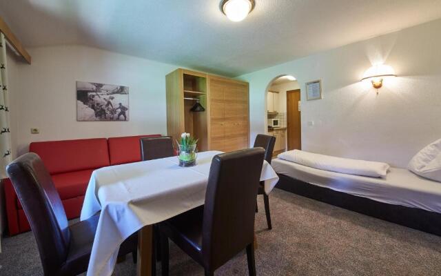 Holiday Lodge Felix by HolidayFlats24