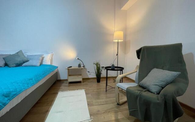 Luxury Q Residence near Palas Mall
