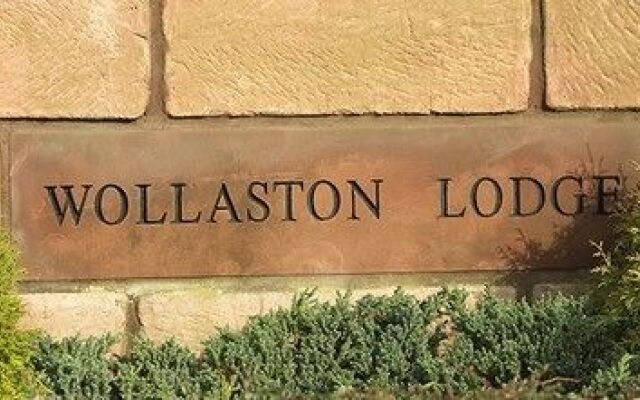 Wollaston Lodge