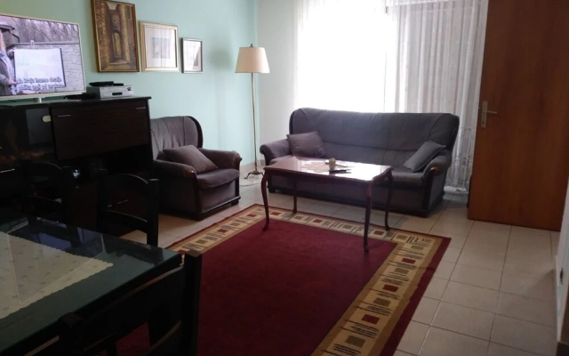 Luce - Family Apartment With Terrace - A1