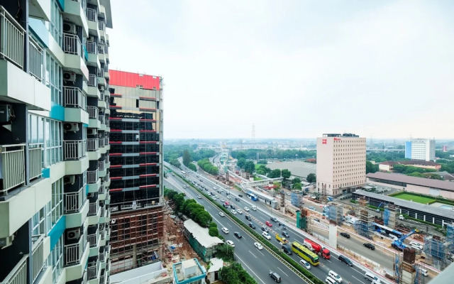 Spacious Fully Furnished Studio Apartment H Residence near MT Haryono