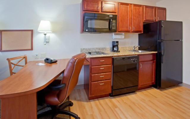 Candlewood Suites Houston Westchase/ Westheimer. by IHG