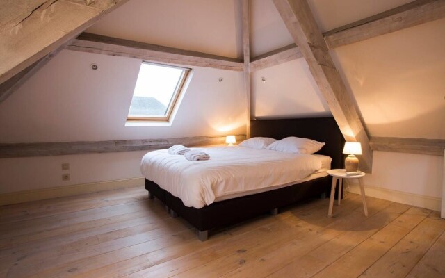 Saint Pauls Suite 17