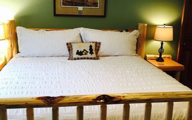 Two Bears Inn Bed & Breakfast