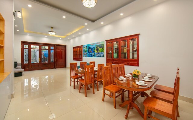 Hanoi Airport Suites Hostel & Travel