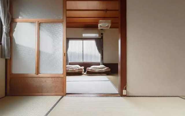 Tarbo's House Nishikitsuji : Free Parking, Pet OK