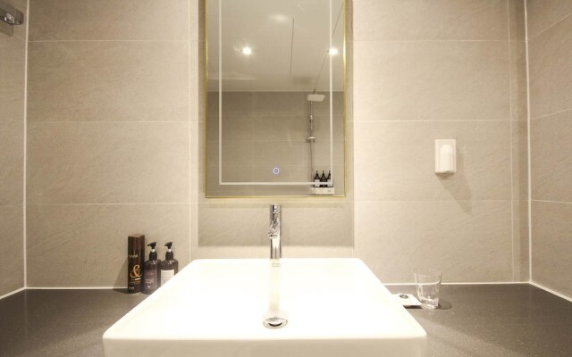 Busan Sasang The Van Hotel