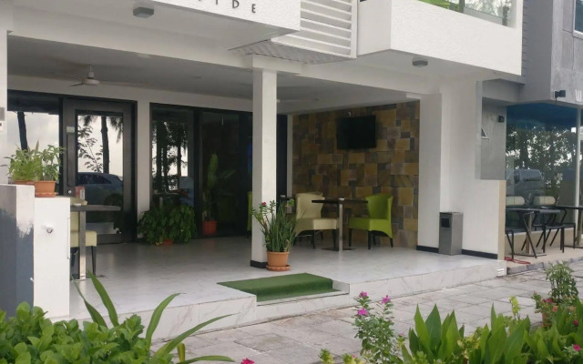 Simry Beachside