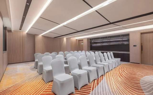 Holiday Inn Hotel & Suites Shanghai Changfeng by IHG