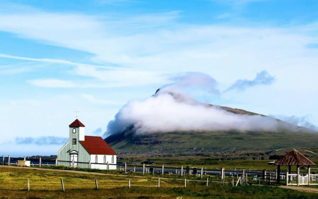 Urdartindur Guesthouse