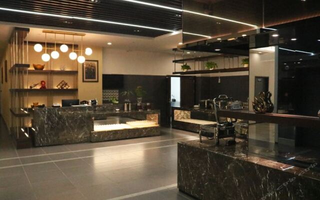 Hyattin Hotel