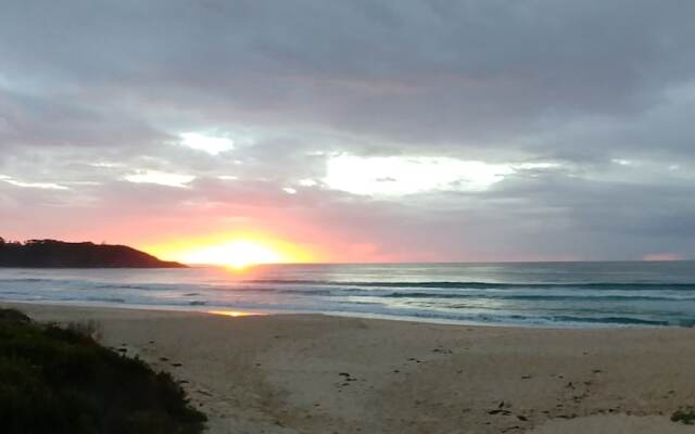 Mollymook Ocean View Motel Reward Long Stays - Over 18's Only