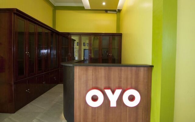 OYO 1235 Tona Residence