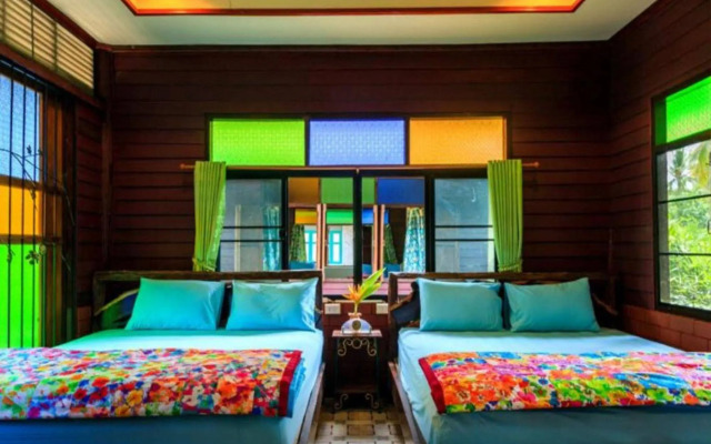 Pop Riverside Homestay