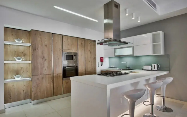 Malta s Stylish Holiday Home in Mellieha