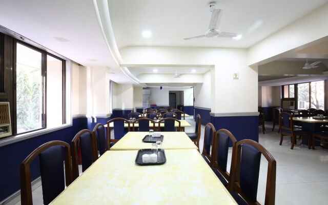 FabHotel Marol Saki Naka Apartments