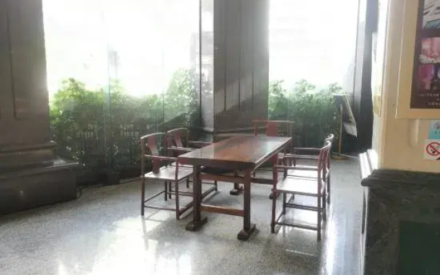 EJ Yizhi Apartment (Qingyuan City Plaza)