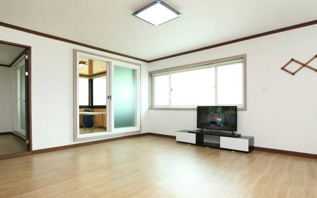 Gyeongju Gampo Beach Pension