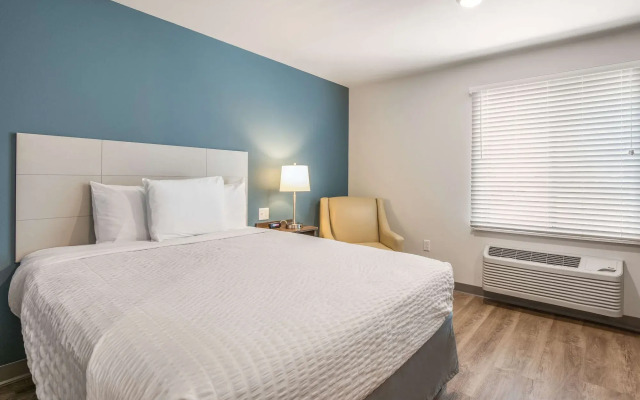 WoodSpring Suites Chicago Midway