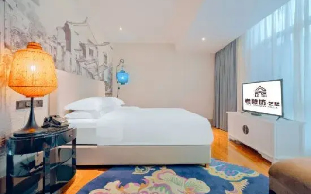 Taizhou Laoliangfang Shengpin Holiday Yishu Hotel