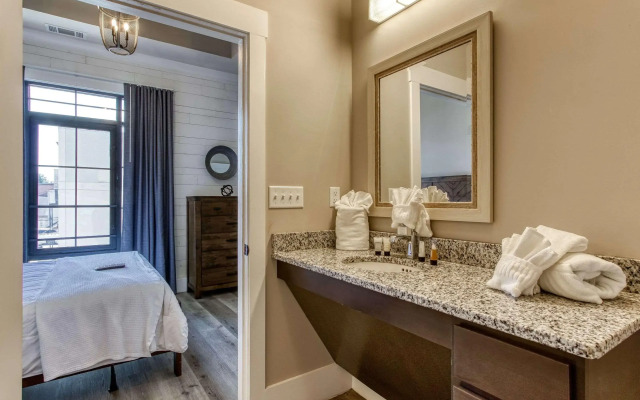 New Hotel Collection Smoky Mountains