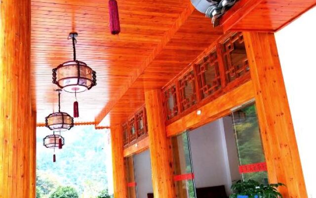 Yuntian Hotel