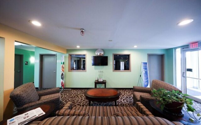 Copley Inn & Suites, Copley - Akron