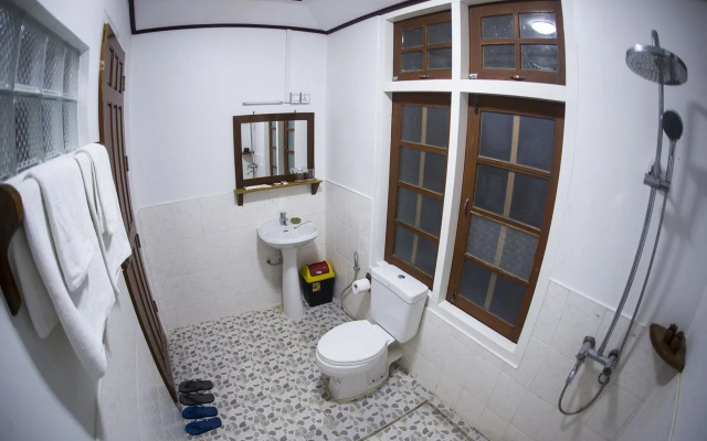 Thiri Nanda Villa