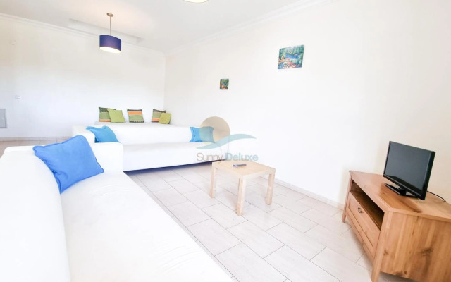 Oura Praia Hotel And Apartments