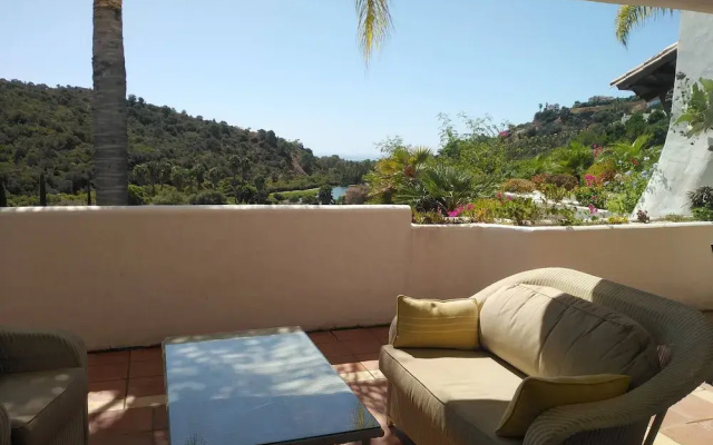 Tranquil 3 Bed Apt In La Quinta Close To Golf