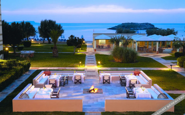 Hellenic Palace
