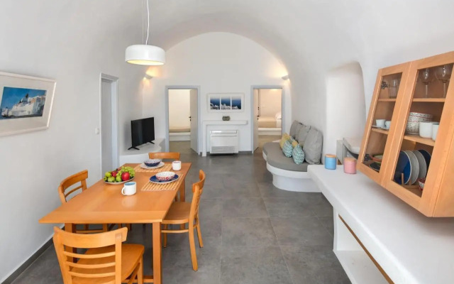 Great Vacation Cave House I