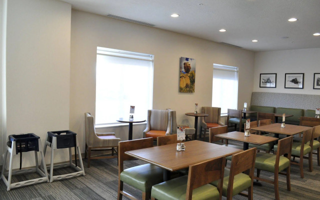 Holiday Inn Express & Suites Price by IHG