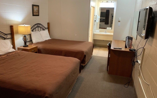 Dauphin Inn Express