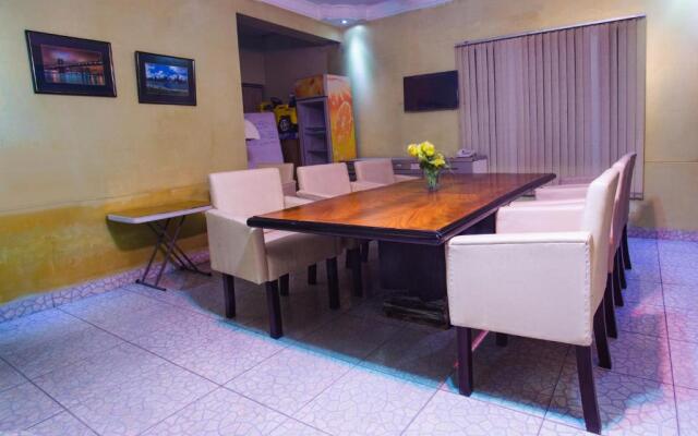 Babylon Hotel & Serviced Apartment