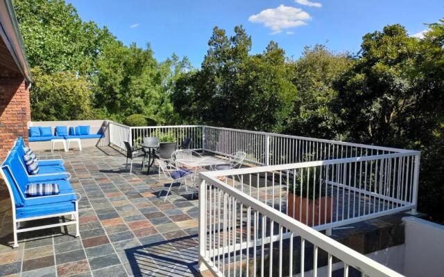 Sunset on Silver - Luxury oasis Entire home Jhb