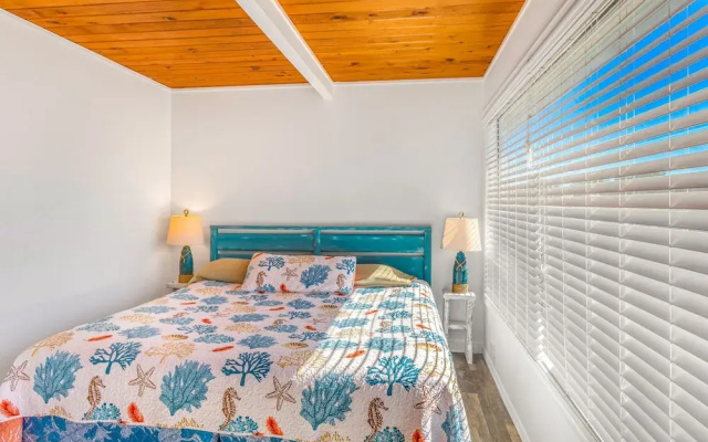 Sandy Days Condo in Ocean Shores