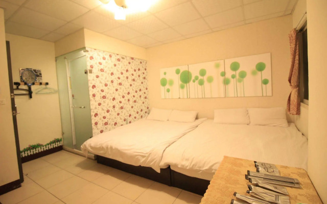 Fengjia Backers Hostel