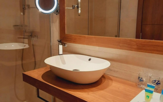 Отель Gran Hotel Balneario De Puente Viesgo