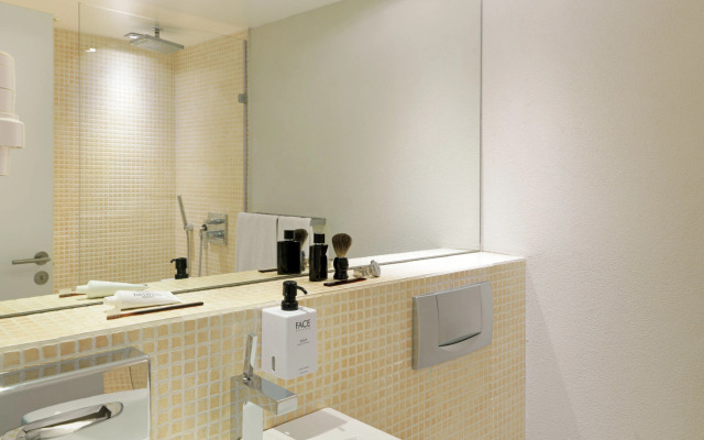 Scandic Front